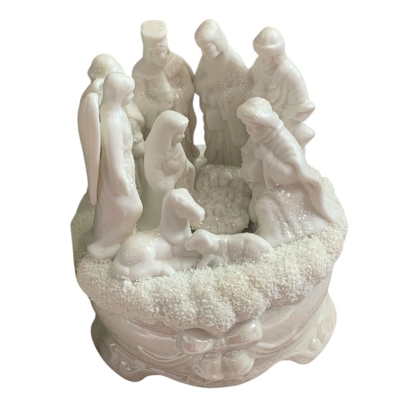 Cracker Barrel Nativity Musical “Silent Night” - Picture 5 of 10